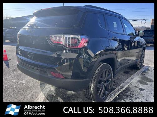 Diamond Black Crystal Pearlcoat 2026 Jeep Compass Limited