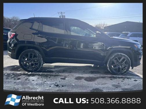 Diamond Black Crystal Pearlcoat 2026 Jeep Compass Limited