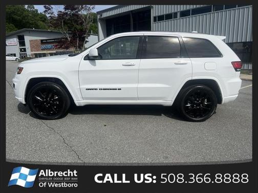 2022 Jeep Grand Cherokee Laredo