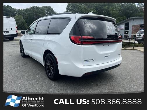 2022 Chrysler Pacifica Touring L