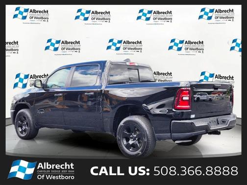 Diamond Black Crystal Pearlcoat 2025 RAM 1500 Tradesman