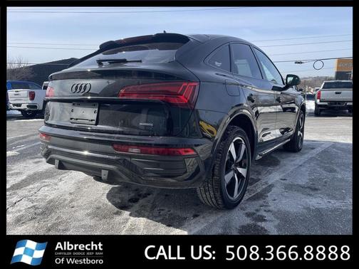 2022 Audi Q5 45 S line Prestige