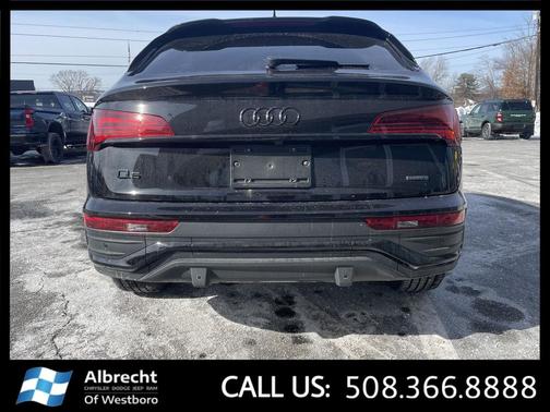 2022 Audi Q5 45 S line Prestige