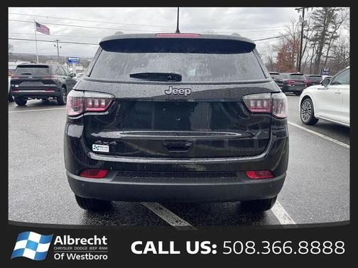 Diamond Black Crystal Pearlcoat 2026 Jeep Compass Limited