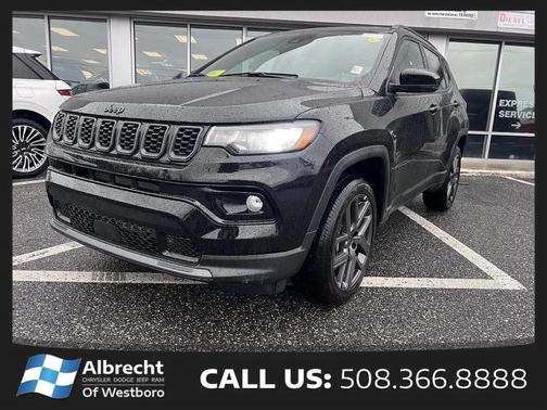 Diamond Black Crystal Pearlcoat 2026 Jeep Compass Limited