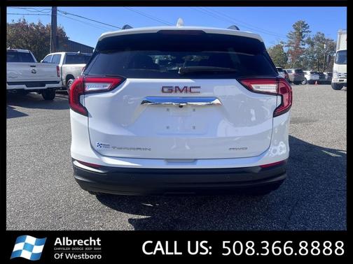 2024 GMC Terrain SLE