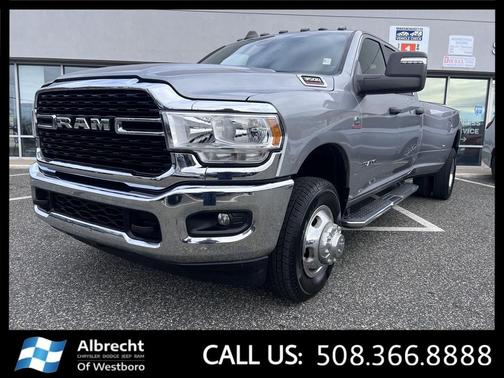2024 RAM 3500 Big Horn Crew Cab 4x4 8' Box