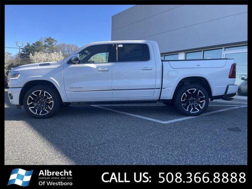 Ivory White Tri-Coat Pearlcoat 2026 RAM 1500 Limited