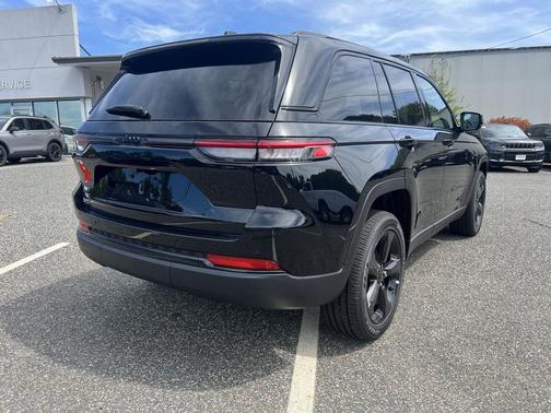 2025 Jeep Grand Cherokee Altitude