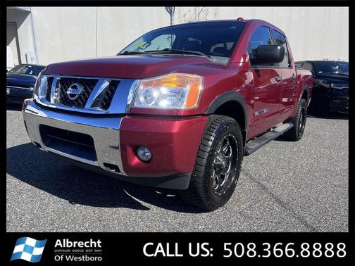 2015 Nissan Titan SV
