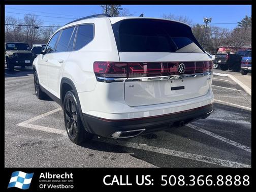2025 Volkswagen Atlas 2.0T SE w/Technology 4MOTION