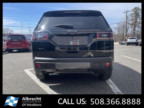 Diamond Black Crystal Pearlcoat 2026 Jeep Cherokee Limited