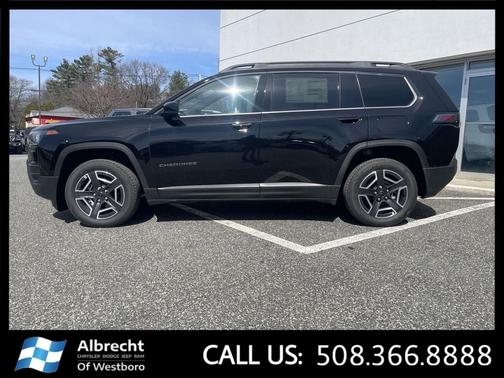 Diamond Black Crystal Pearlcoat 2026 Jeep Cherokee Limited