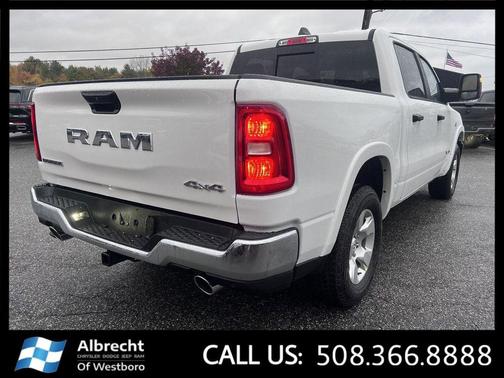 Bright White Clearcoat 2026 RAM 1500 Big Horn/Lone Star