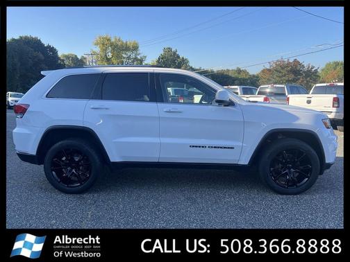 2020 Jeep Grand Cherokee Laredo