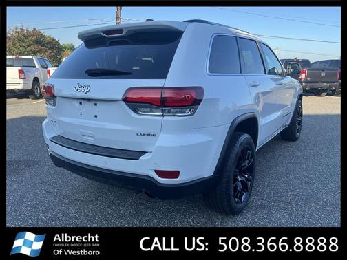2020 Jeep Grand Cherokee Laredo
