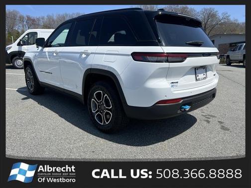 2023 Jeep Grand Cherokee 4xe Trailhawk