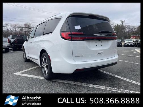 Bright White Clearcoat 2026 Chrysler Pacifica L