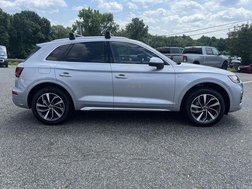 2023 Audi Q5 45 S line Premium Plus