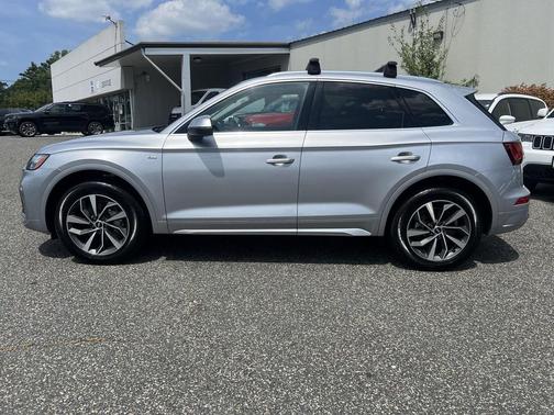 2023 Audi Q5 45 S line Premium Plus