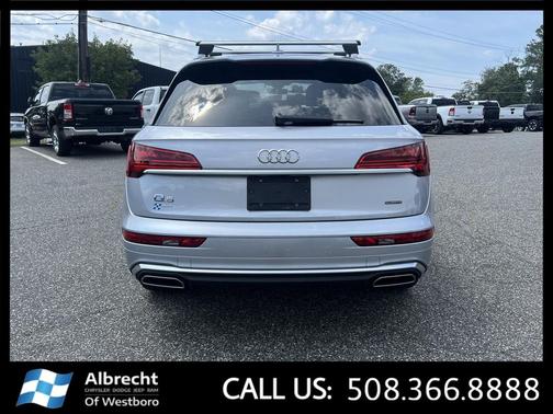 2023 Audi Q5 45 S line Premium Plus