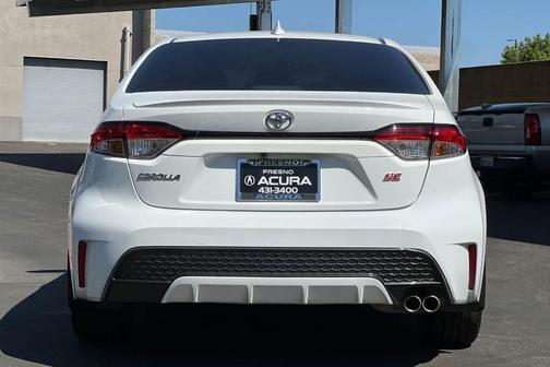 Super White 2020 Toyota Corolla SE