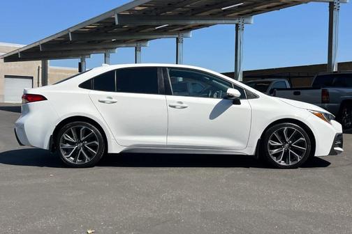 Super White 2020 Toyota Corolla SE