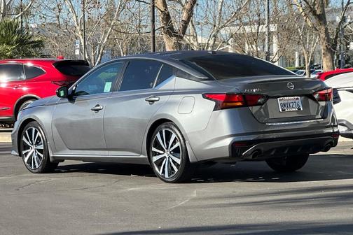 2020 Nissan Altima 2.5 SR