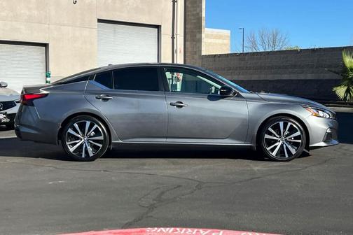 2020 Nissan Altima 2.5 SR