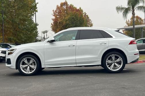 2023 Audi Q8 55 Premium Plus