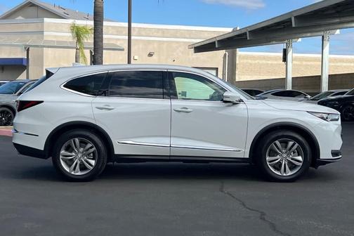 Platinum White Pearl 2026 Acura MDX Base