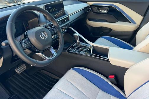 Platinum White Pearl 2025 Acura ADX A-Spec