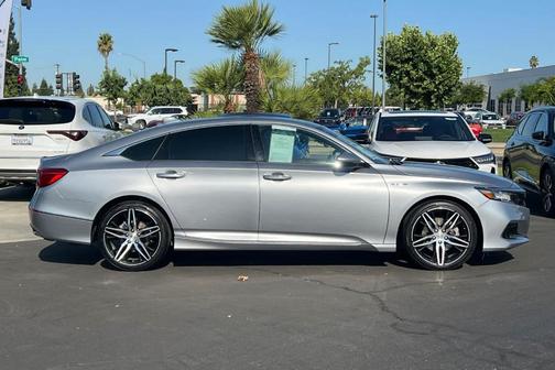 Lunar Silver Metallic 2022 Honda Accord Hybrid Touring