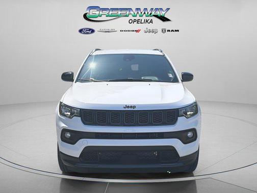 Bright White Clearcoat 2026 Jeep Compass Latitude