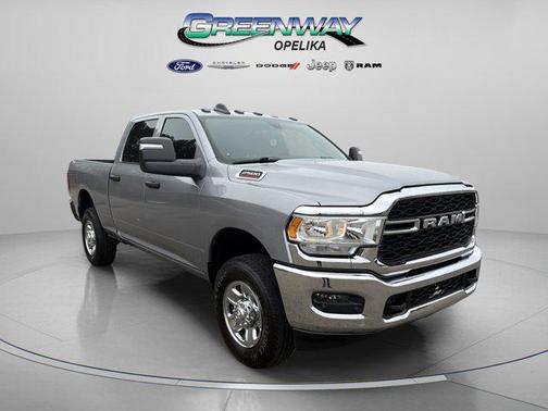2024 RAM 2500 Tradesman Crew Cab 4x4 6'4' Box