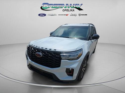 Space White Metallic 2026 Ford Explorer ST-Line