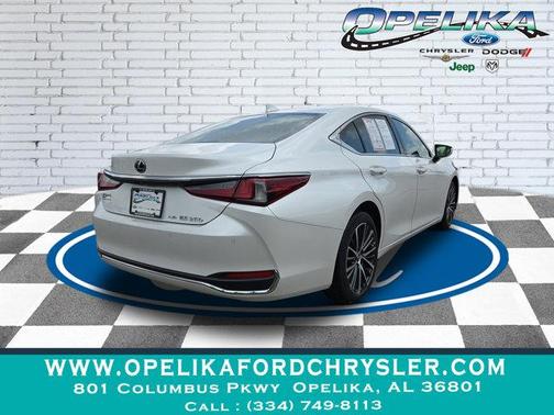 2022 Lexus ES 250 Base