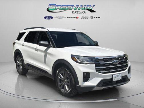 Star White Metallic Tri-Coat 2026 Ford Explorer Active