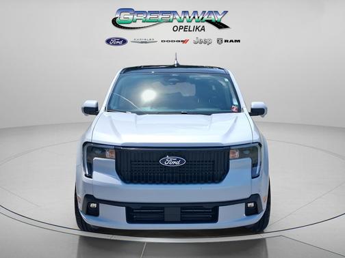 Space White Metallic 2026 Ford Maverick Lobo