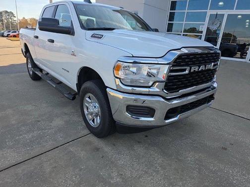 2022 RAM 2500 Big Horn Crew Cab 4x4 6'4' Box