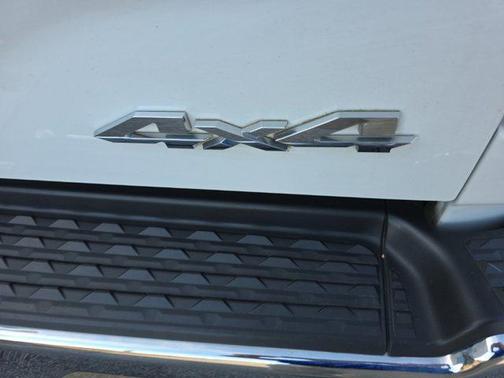 2022 RAM 2500 Big Horn Crew Cab 4x4 6'4' Box