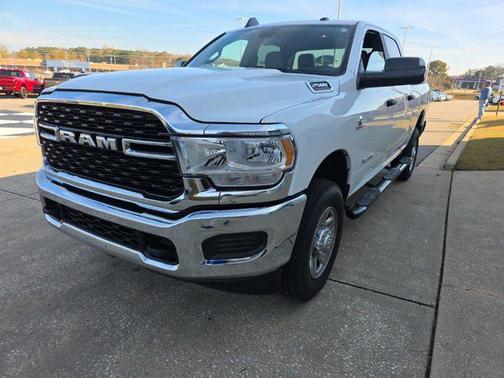 2022 RAM 2500 Big Horn Crew Cab 4x4 6'4' Box