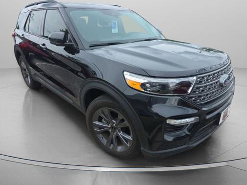 Agate Black Metallic 2024 Ford Explorer XLT