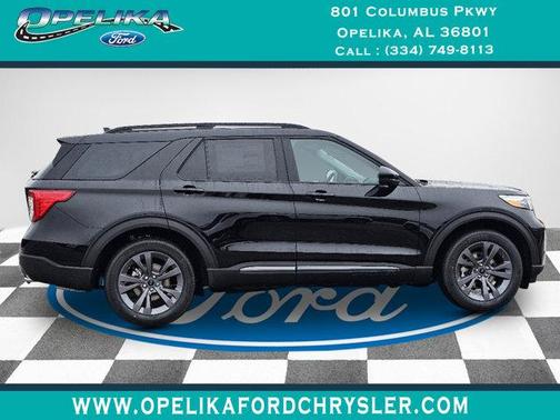 Agate Black Metallic 2024 Ford Explorer XLT