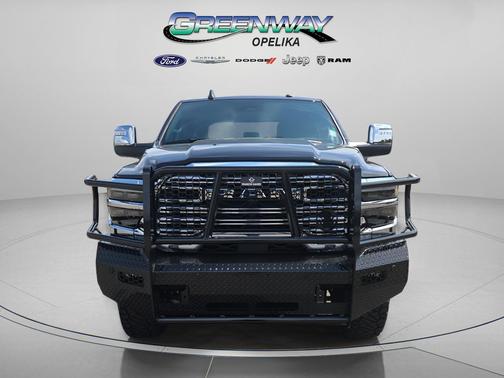 Diamond Black Crystal Pearlcoat 2026 RAM 2500 Laramie