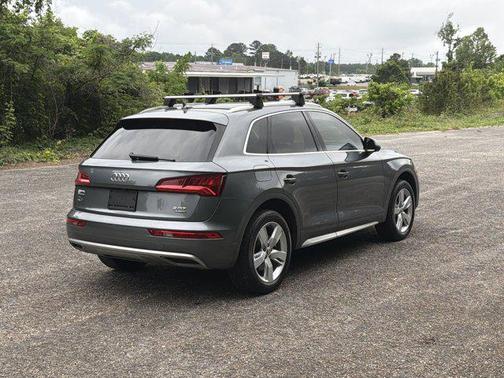 Silver Metallic 2018 Audi Q5 2.0T Tech Premium