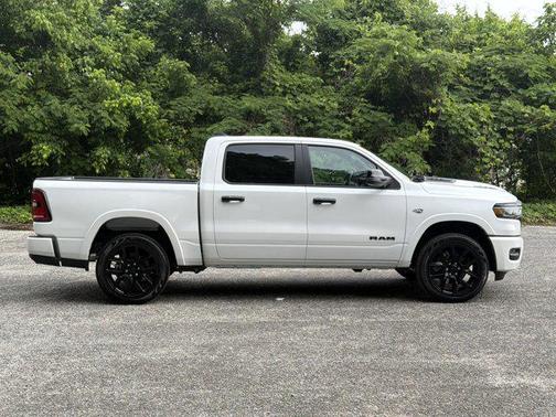 Ivory White Tri-Coat Pearlcoat 2026 RAM 1500 Laramie
