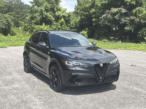 Vulcano Black Metallic 2024 Alfa Romeo Stelvio Quadrifoglio