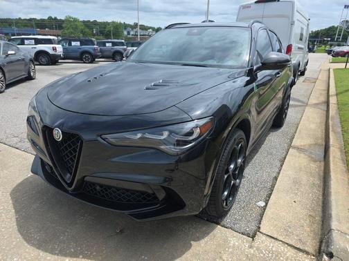 Vulcano Black Metallic 2024 Alfa Romeo Stelvio Quadrifoglio