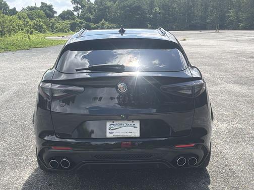 Vulcano Black Metallic 2024 Alfa Romeo Stelvio Quadrifoglio
